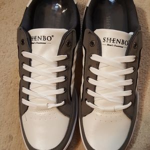 Brand new men's sneakers